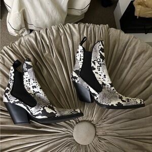 Stylish Black and White Snake Print Ankle Boots